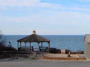 Sea Breeze Dr, Riverhead, NY 11901