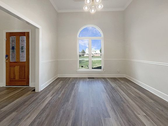5th image of 1560 Indian Meadows Dr