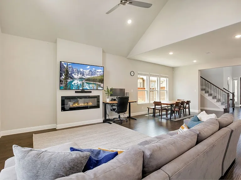 6842 Gavin Dr — Photo 10