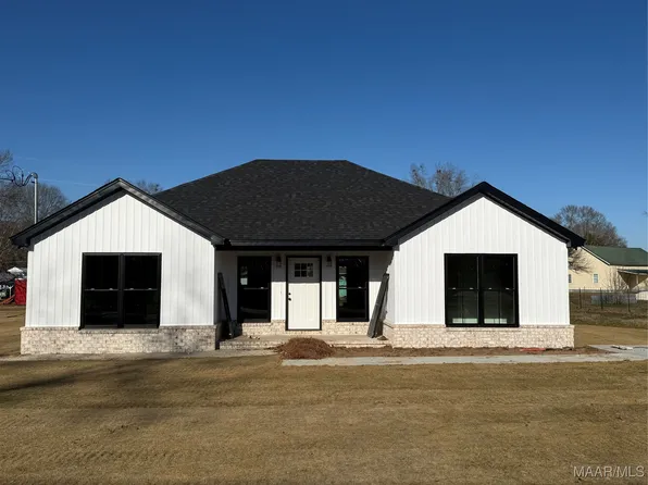 122 Carr St, Tallassee, AL 36078