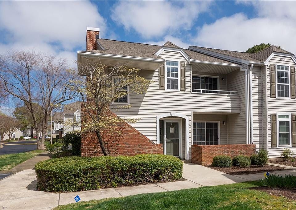 1st image of 4910 Cypress Point Cir APT 202