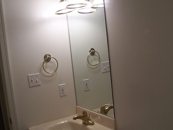 5th image of 2108 Cedar Run Dr APT 304