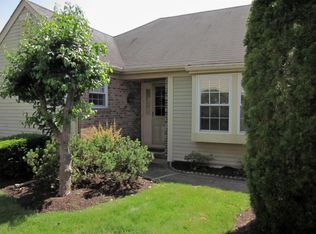 5 Benjamin Franklin Dr, Monroe Township, NJ 08831
