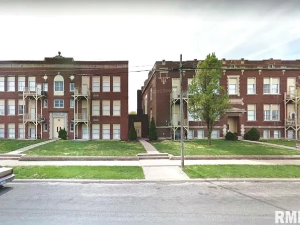 218 & 220 S Broad St #2-A-L, Carlinville, IL 62626