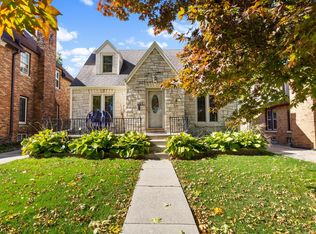 1431 S 85th STREET, West Allis, WI 53214