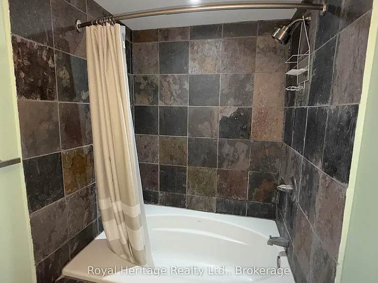 320 Blackthorn St #89 — Photo 11