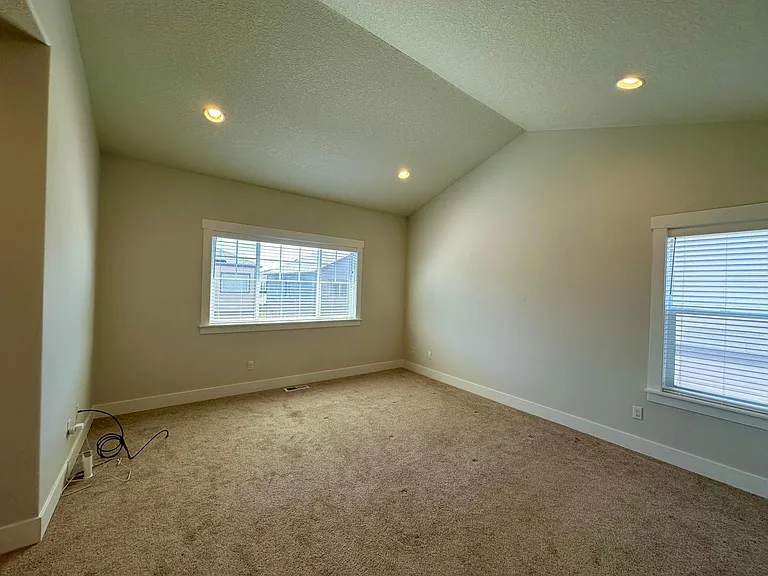 29054 NW Keenon St — Photo 27