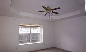 4th image of 5124 Eastcreek Dr