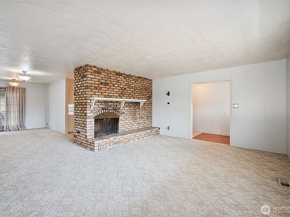 4th image of 1207 Spruce Street