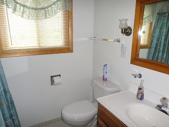 5th image of 516 Greenbush St
