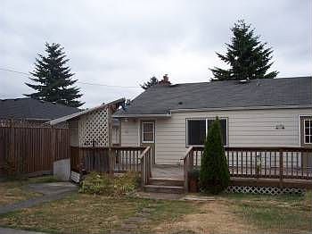 4th image of 7026 S Fife St