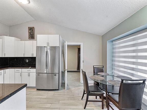 5th image of 1410 SW 85th Terrace