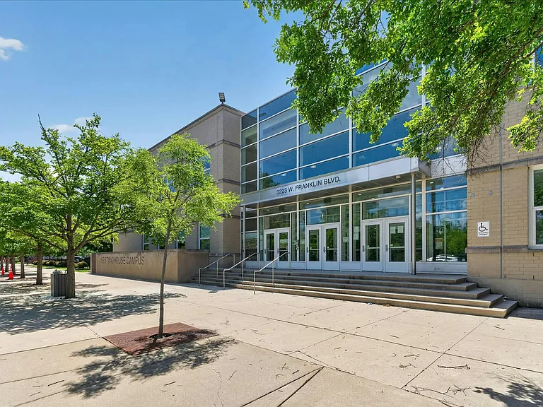 3622 W Franklin Blvd #1 — Photo 37