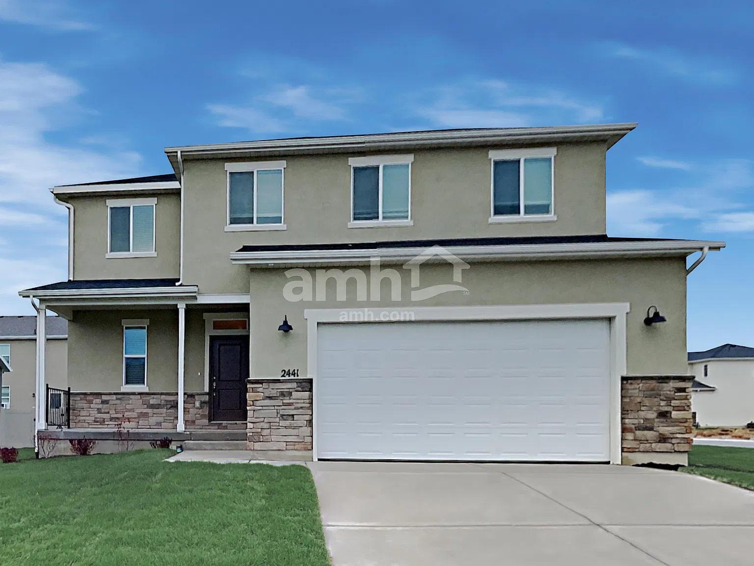4 bed, 3.5 bath, 2455 sqft, $2,530 — Photo 1