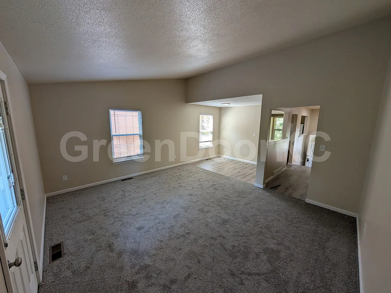 7805-7807 Kessler Lane - 7807 — Photo 2