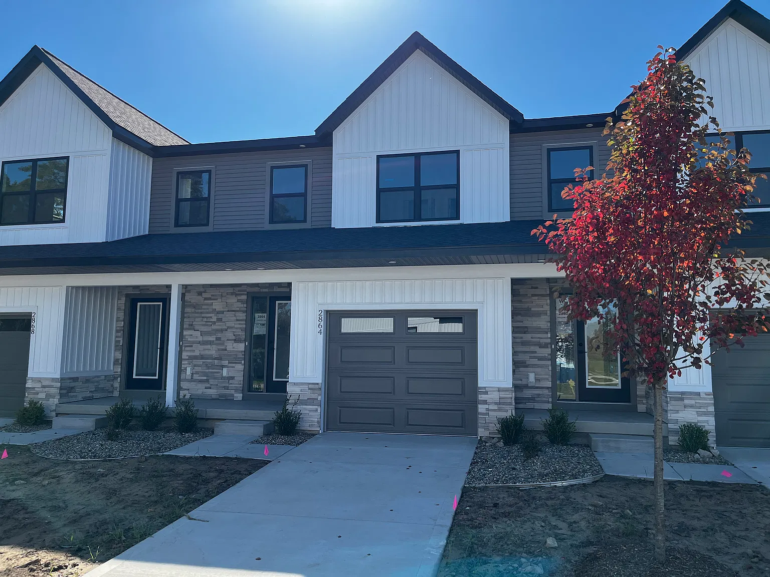 2 bed, 2.5 bath, 1668 sqft, $2,498 — Photo 1