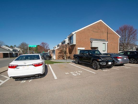 4th image of 59 Rosewood Dr Unit 59