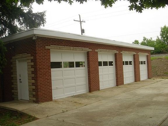 4 car detached garage
