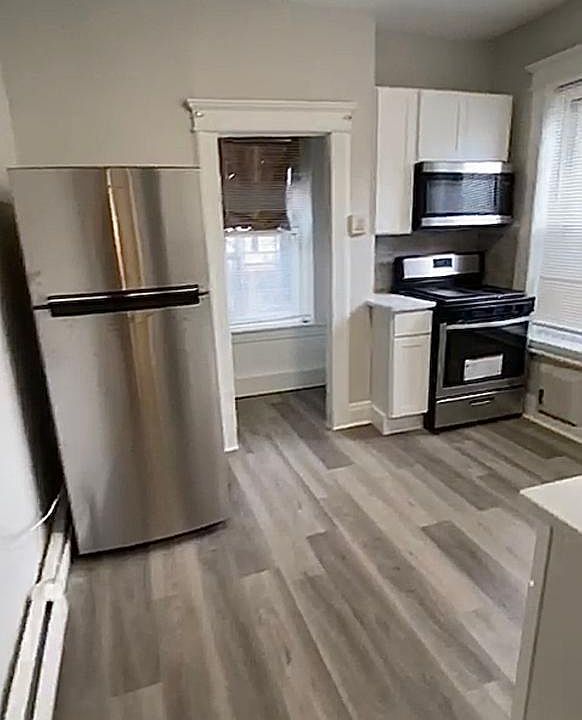 1st image of 234 Jewett Ave #6