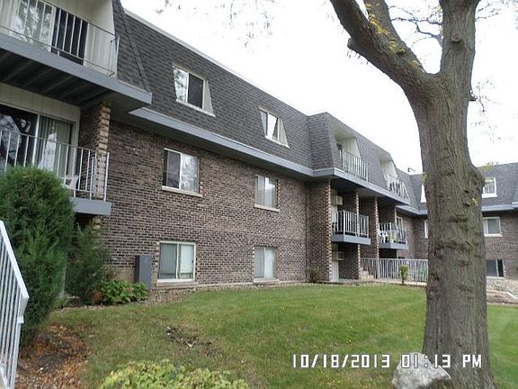2nd image of 832 Winesap Ct APT 105