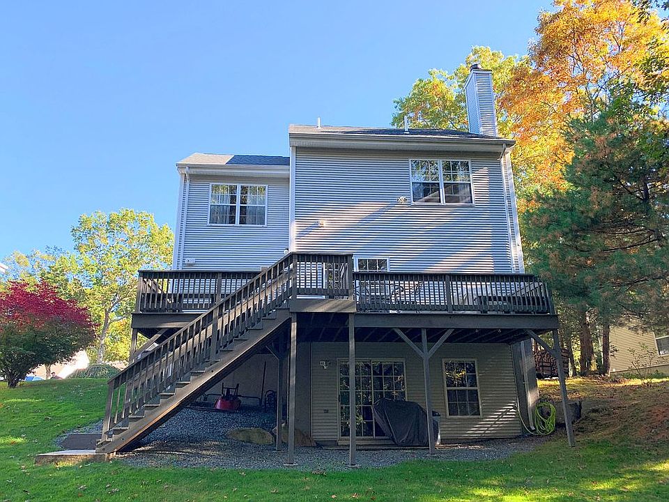 2nd image of 6 Cobb Ln