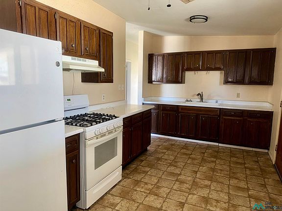 5th image of 225 Harrison Ave