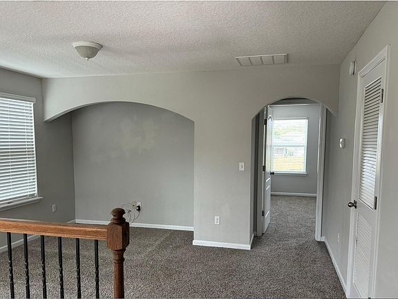 5th image of 850 Glendale Ln