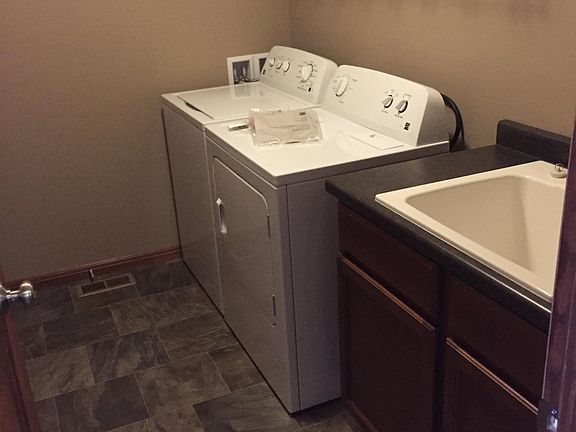 5th image of 4005 Nicholas Dr Unit 2