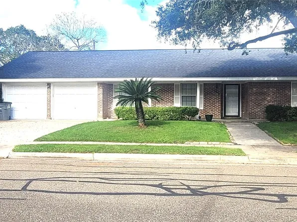 2602 College Dr, Victoria, TX 77901