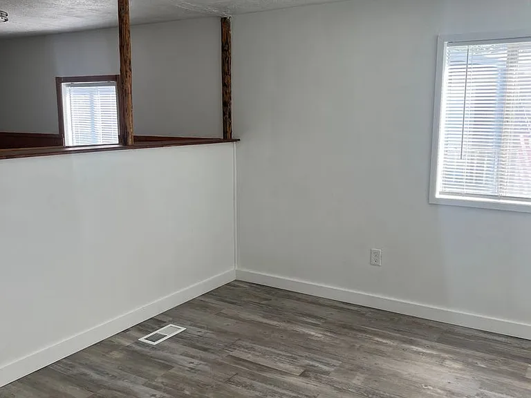 514 Laurel St — Photo 7