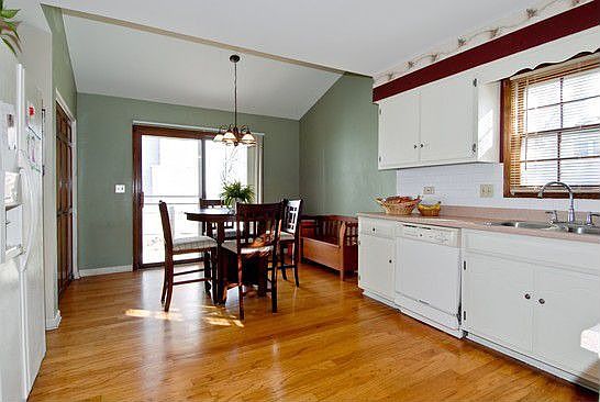 Kitchen with Eating Area