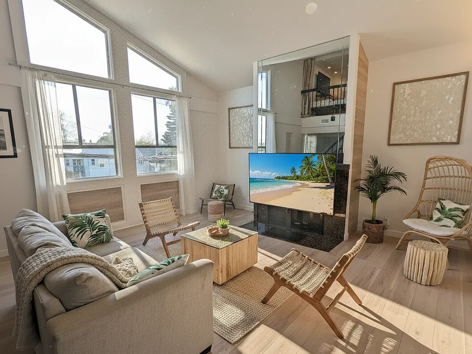 1415 E Ocean Blvd