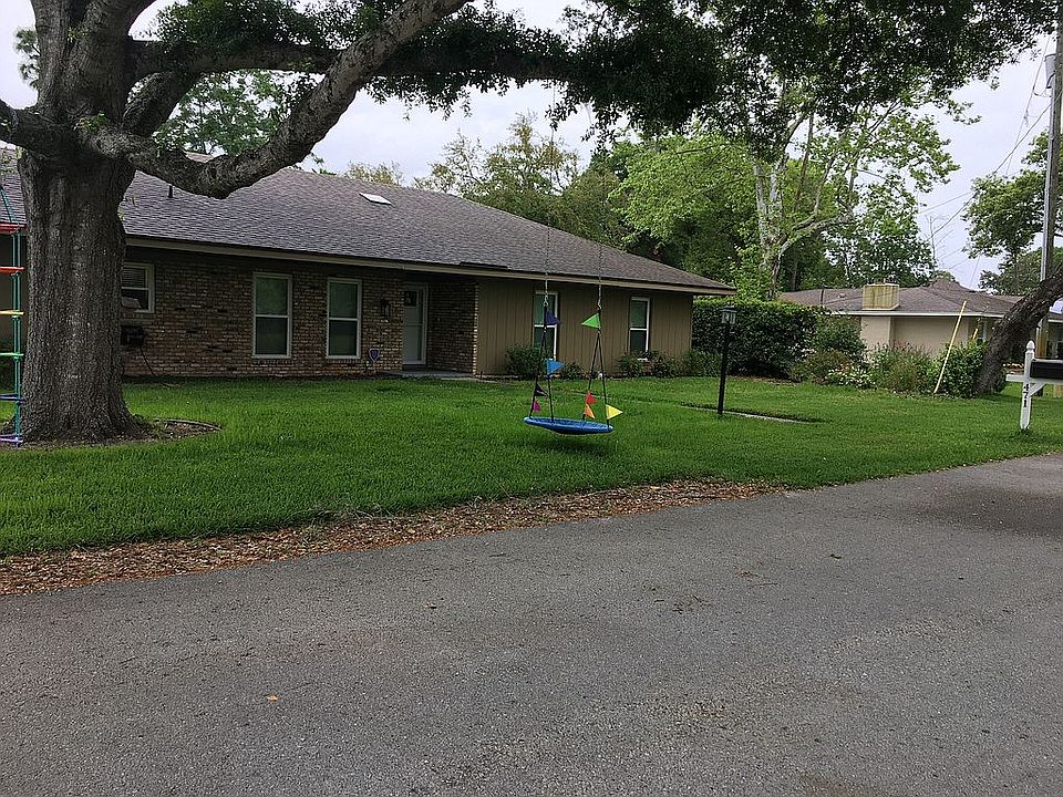 2nd image of 471 Sanford Ave