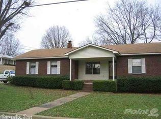 305 McKay St, Hot Springs, AR 71913