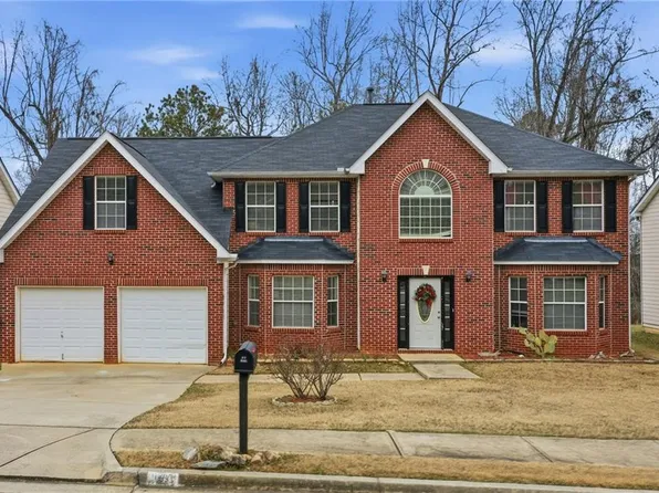 645 Wildboar Ct, Fairburn, GA 30213