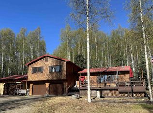 715 Hobbit Hill Dr, Fairbanks, AK 99712