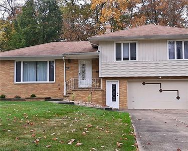 7628 Green Valley Dr, Parma, OH, 44134