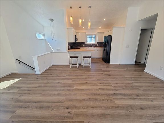 5th image of 10 Buttonbush Ln