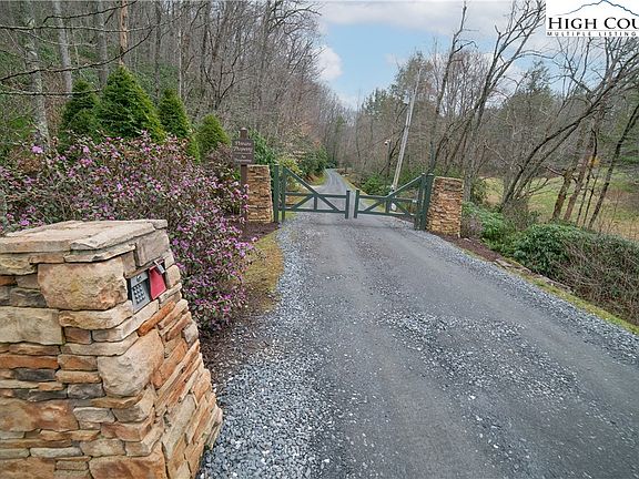 3rd image of 642 Golden Trout Drive