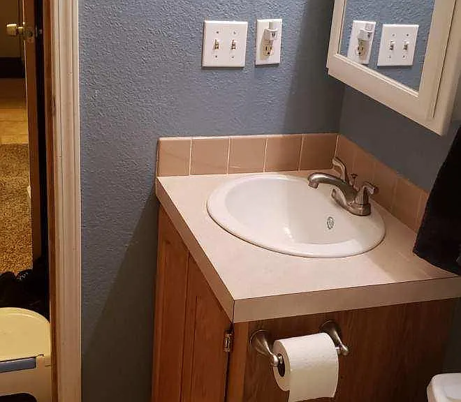 2nd Bathroom