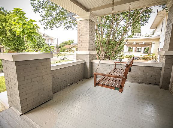 2nd image of 1037 W Craig Pl