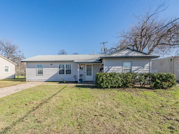 320 NW Renfro St, Burleson, TX 76028
