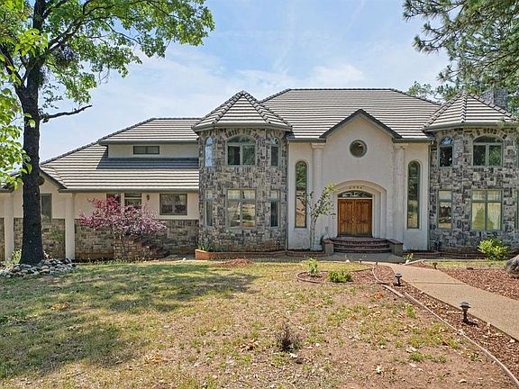 3rd image of 4394 Parque Del Robles Cir