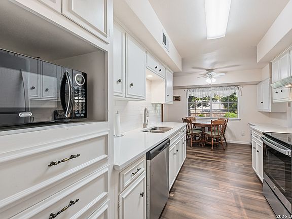 5th image of 5827 GRASS HILL DR
