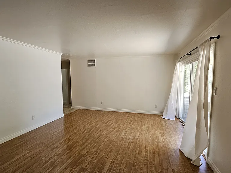 1308 B St — Photo 11