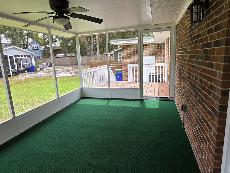 1011 Cedar Dr S #A — Photo 4