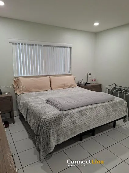 2 bed, 1.0 bath, 870 sqft, $2,450 — Photo 4