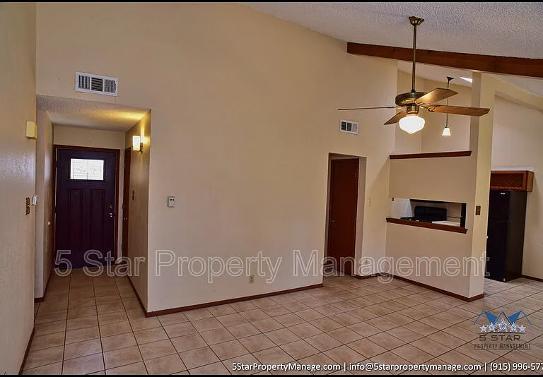 11645 Gordon Cooper Ln — Photo 8