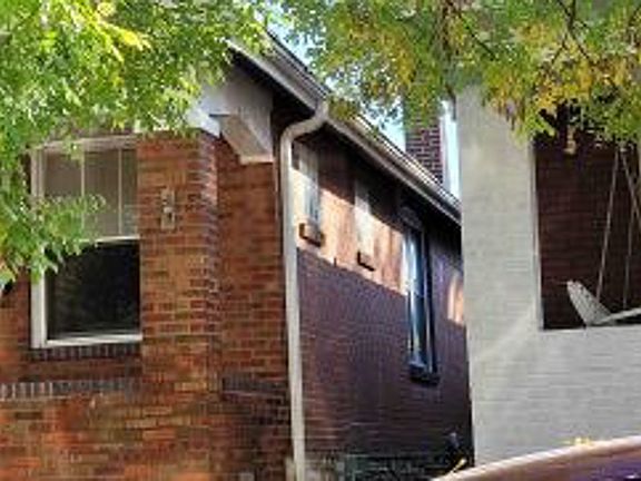 3rd image of 4722 Ray Ave