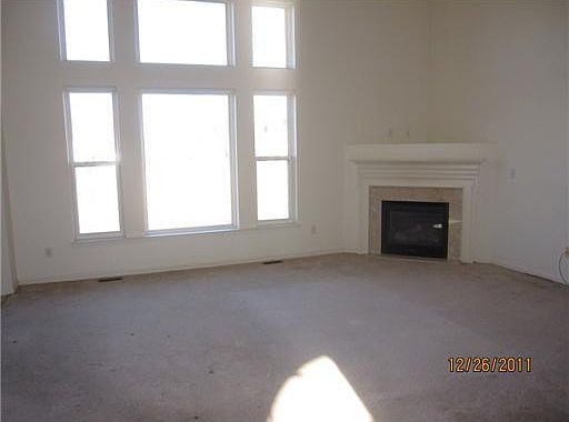 5th image of 42974 Pond Bluff Dr